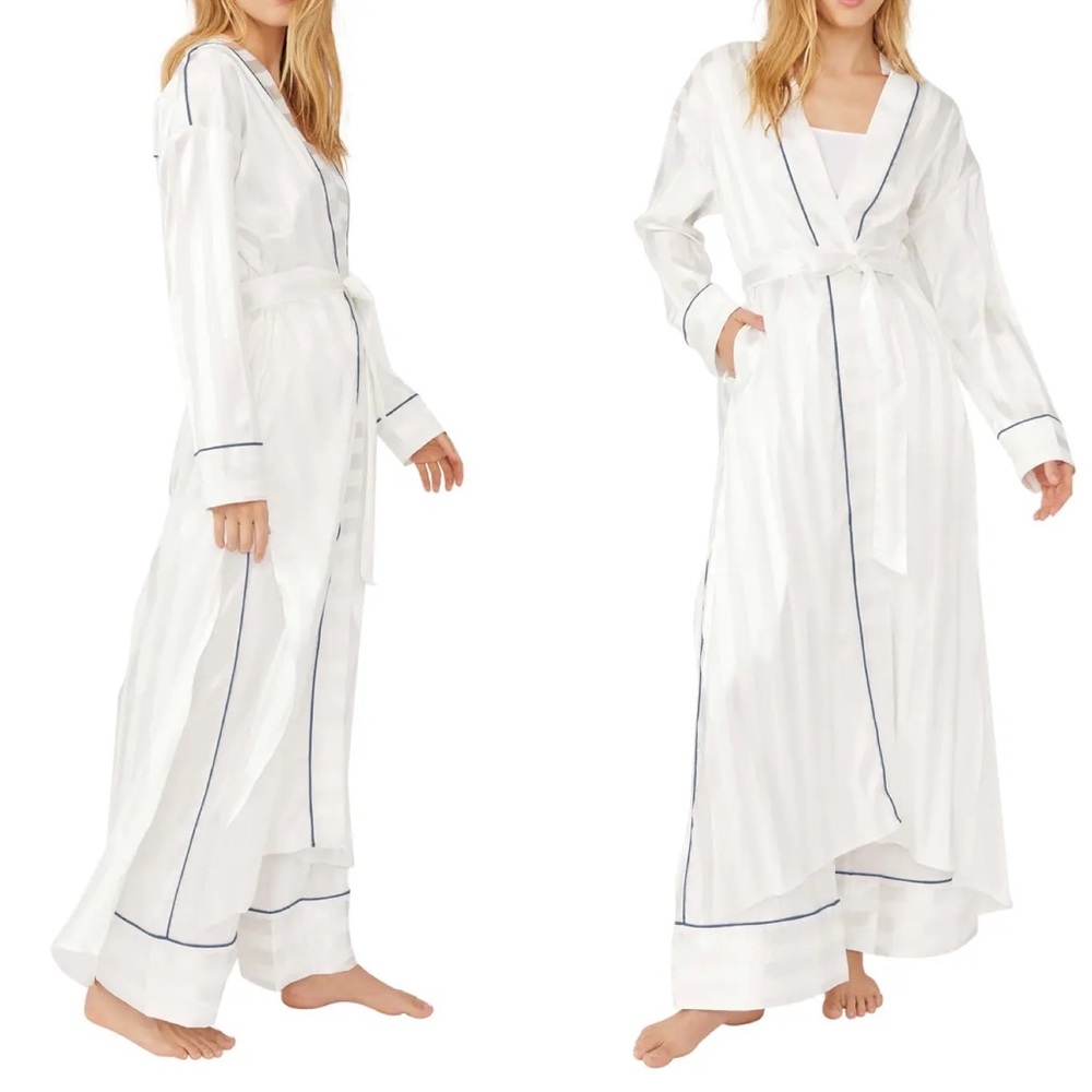 Free People White Robe with Navy Piping